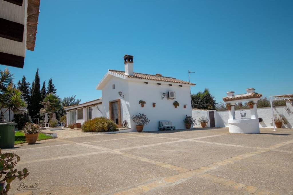 Villa El Estanque Holiday Cottage & Bungalow 아르코스델라프론테라 외부 사진