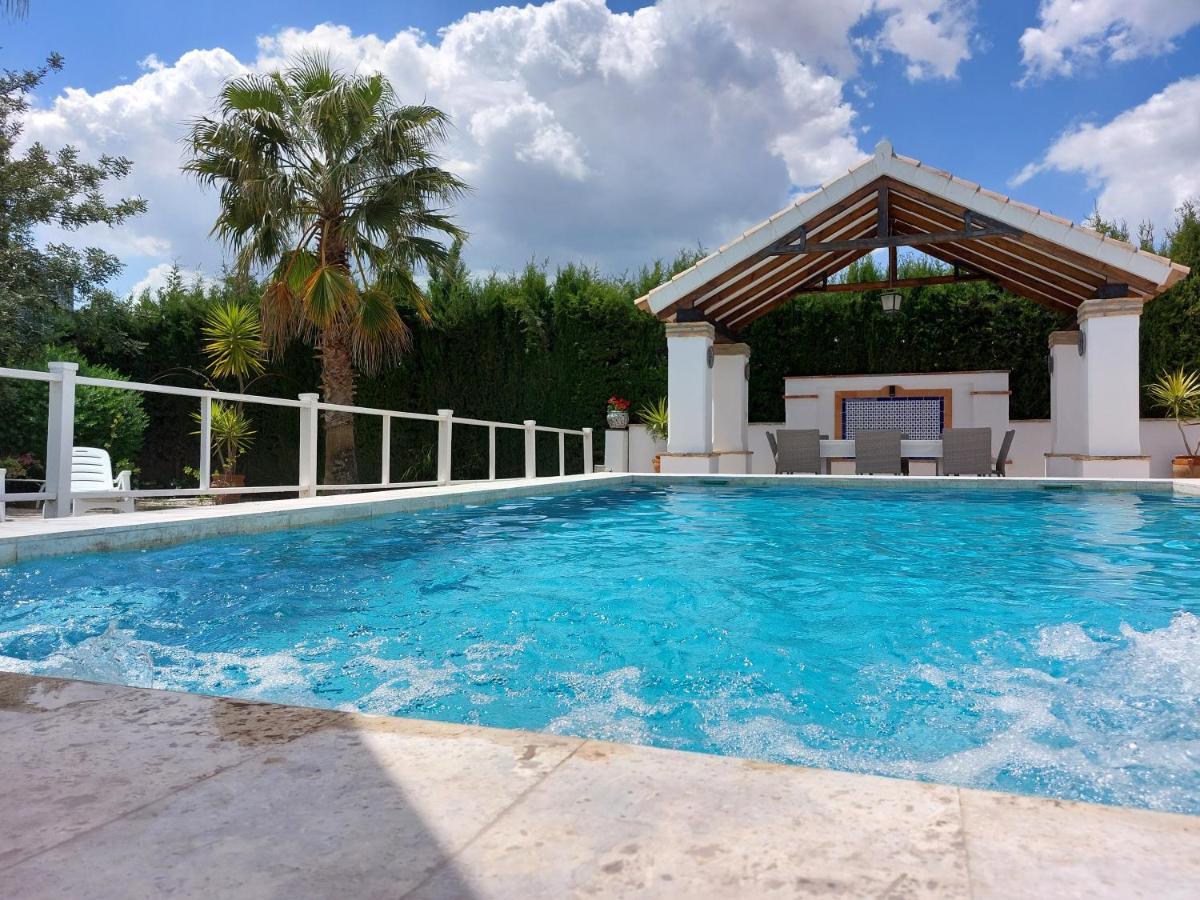 Villa El Estanque Holiday Cottage & Bungalow 아르코스델라프론테라 외부 사진