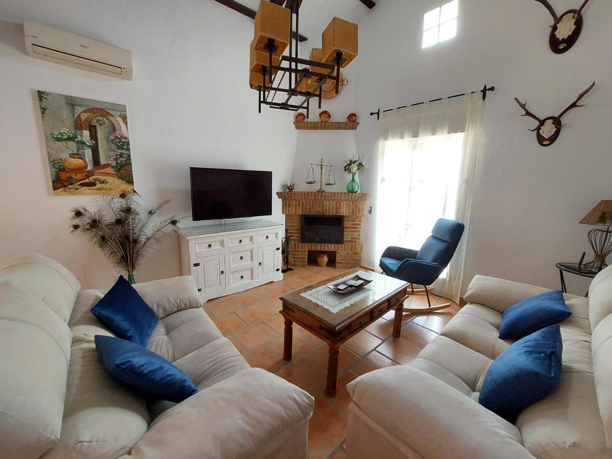 Villa El Estanque Holiday Cottage & Bungalow 아르코스델라프론테라 외부 사진